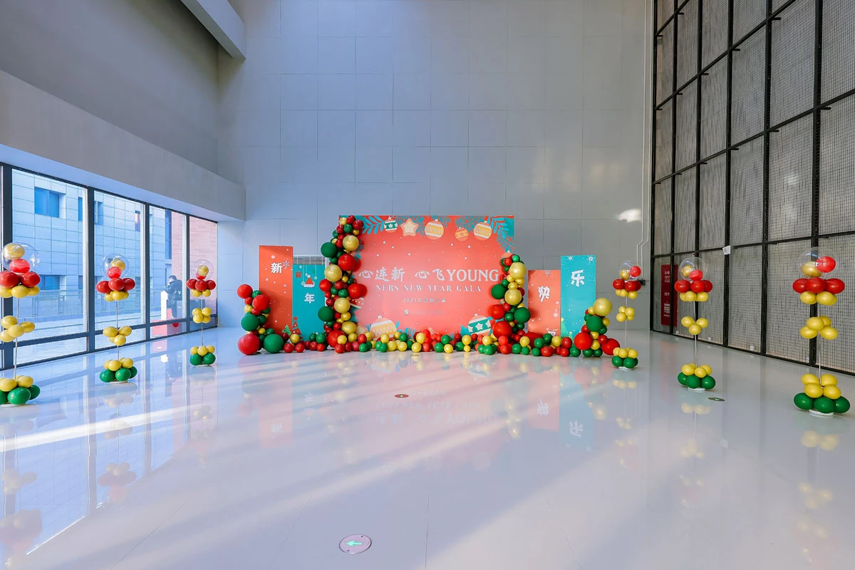 2023上海新纪元双语学校高中部迎新汇演圆满举办(图2)