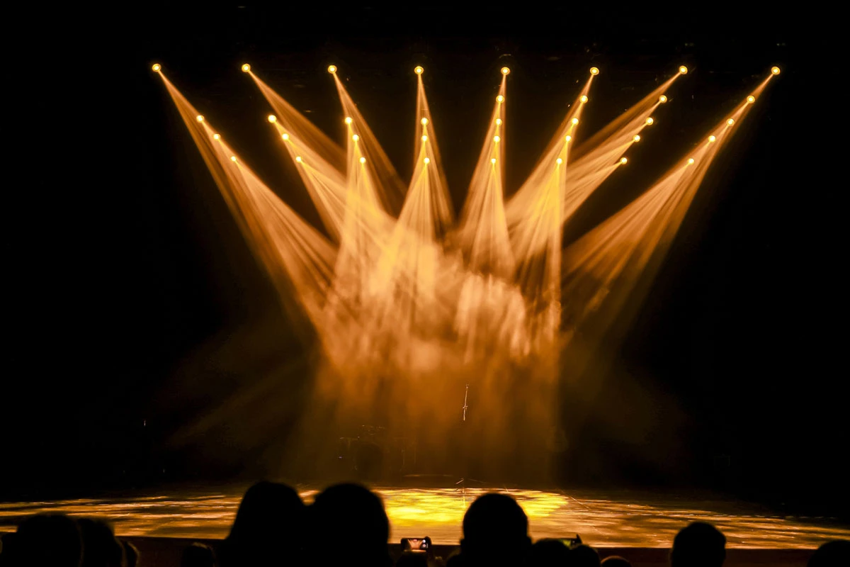 2023上海新纪元双语学校高中部迎新汇演圆满举办(图3)