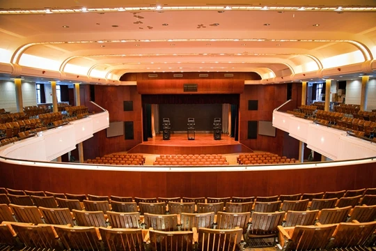 “上海交通大学徐汇校区文治堂”