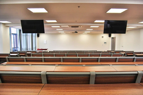 “上海东海职业技术学院匠兴苑196人阶梯教室”